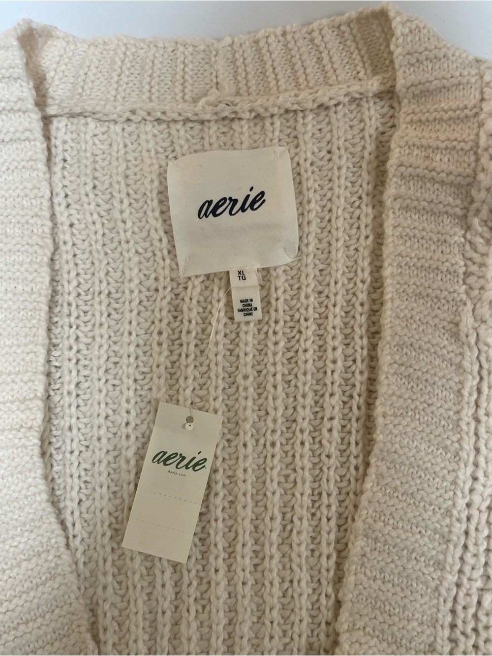 Aerie Oversized Chunky Knit Button Cardigan Cream NWT Size XL - Picture 2 of 5